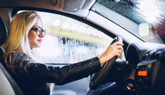 Für blendfreies Fahren: die Autofahrer-Brille